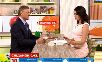 Телеканал 1+1 про збільшення грудей. Як проходить операція і чого слід остерігатися? На запитання відповідає Павло Денищук, канд. мед. наук, завідувач відділенням пластичної хірургії клініки ANACOSMA