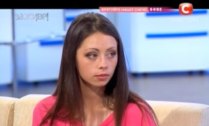 Телеканал СТБ, телепередача "За Живе" про збільшення грудей. Реальний приклад збільшення грудей після пологів. Оперує Павло Денищук, канд. мед. наук, завідувач відділенням пластичної хірургії клініки ANACOSMA