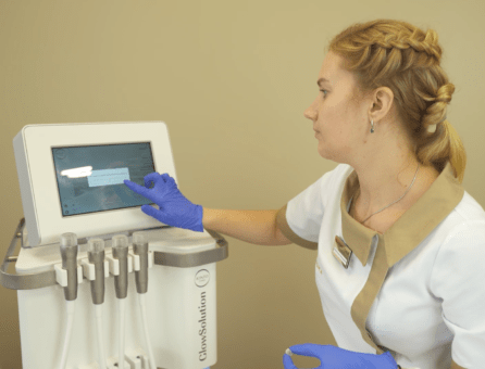 Новинка в ANACOSMA Clinic – гідропілінг Glow Solution