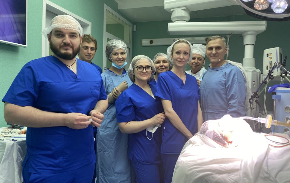 Понад 70 пластичних хірургів з 4 країн світу навчилися в ANACOSMA органозберігаючій блефаропластиці